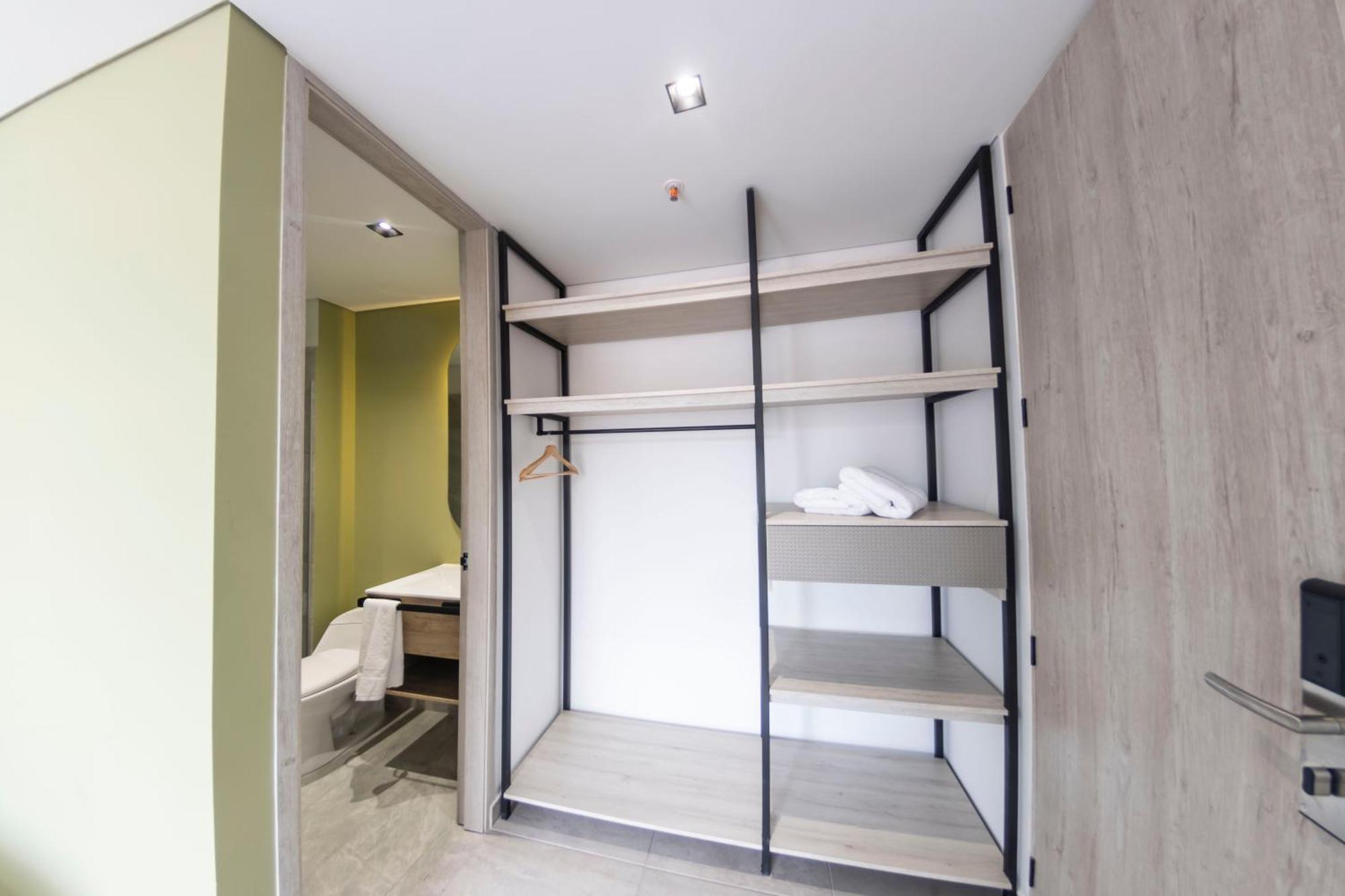 Sonata 44 Hotel Laureles Medellin Exterior photo