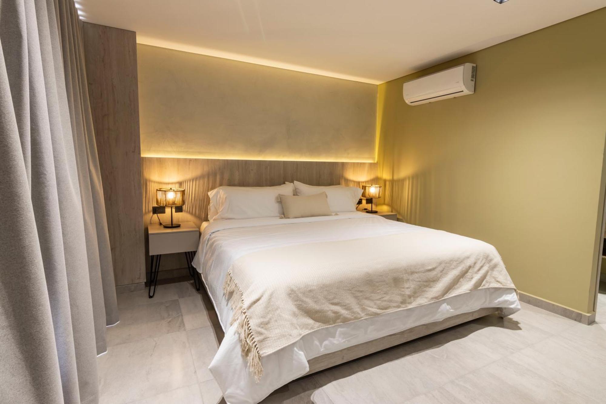 Sonata 44 Hotel Laureles Medellin Exterior photo