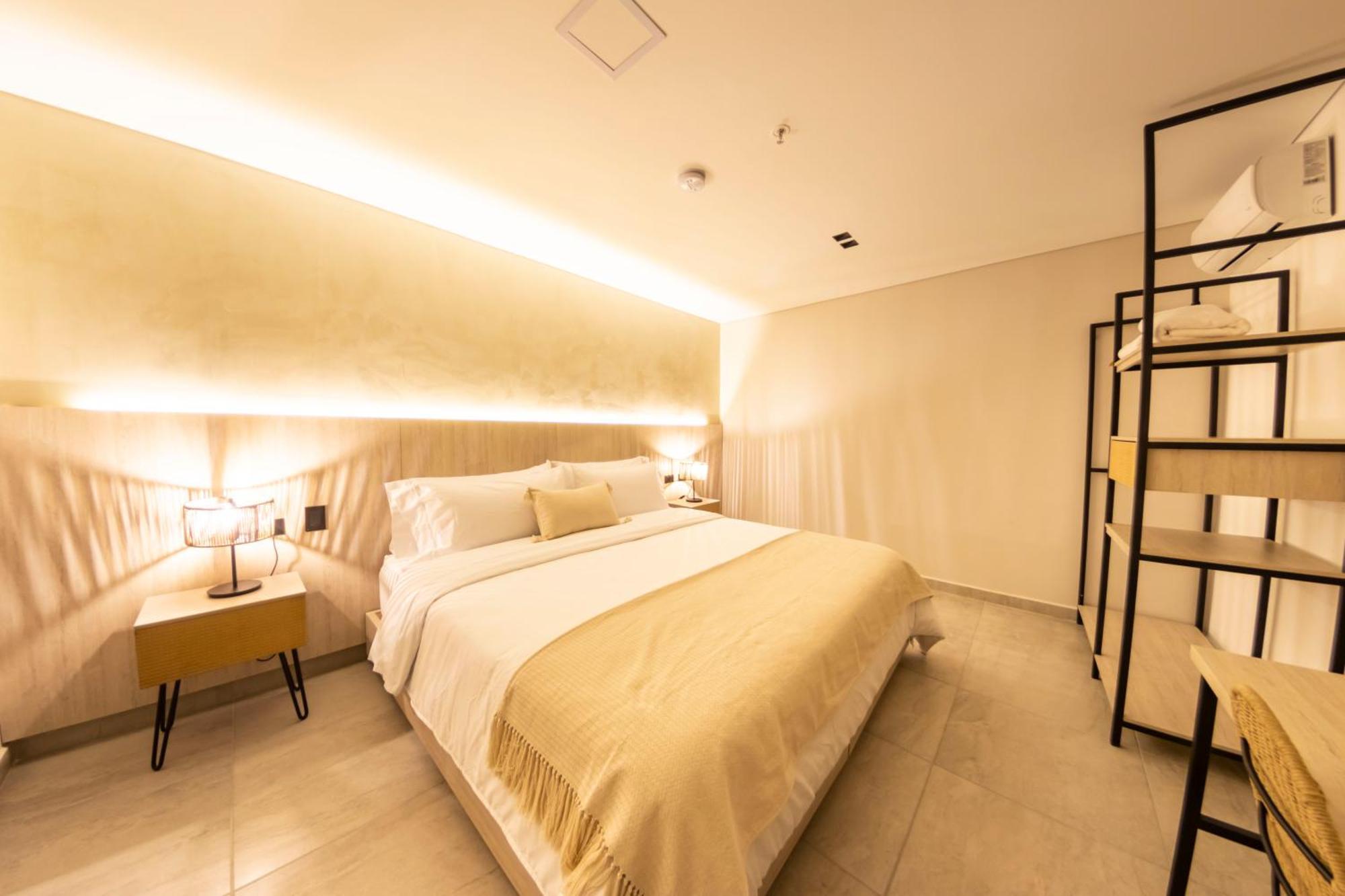 Sonata 44 Hotel Laureles Medellin Exterior photo