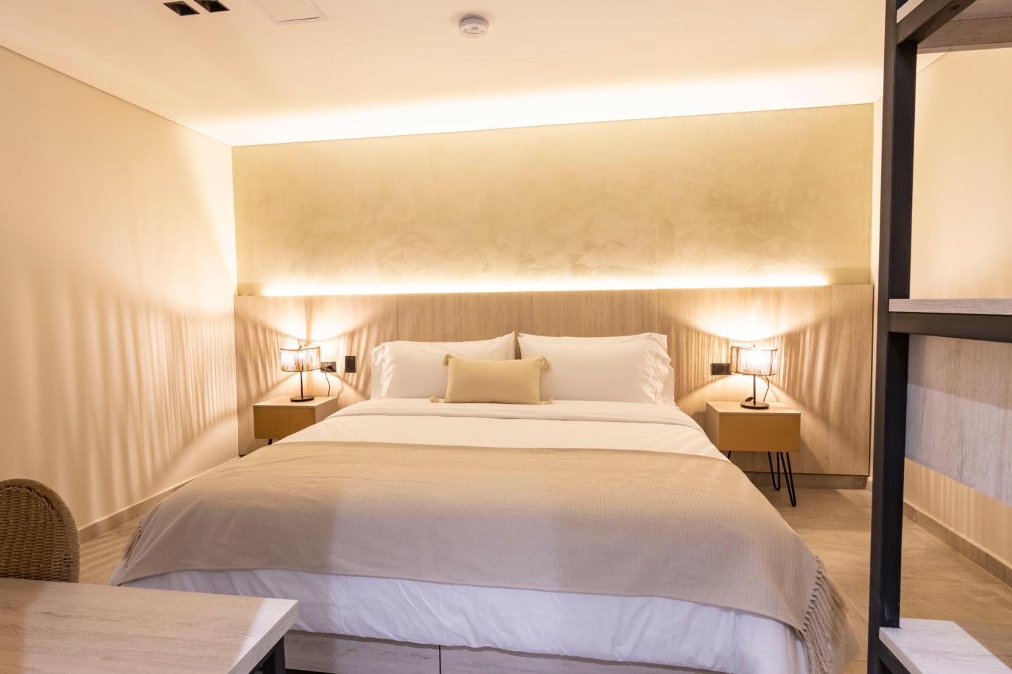 Sonata 44 Hotel Laureles Medellin Exterior photo