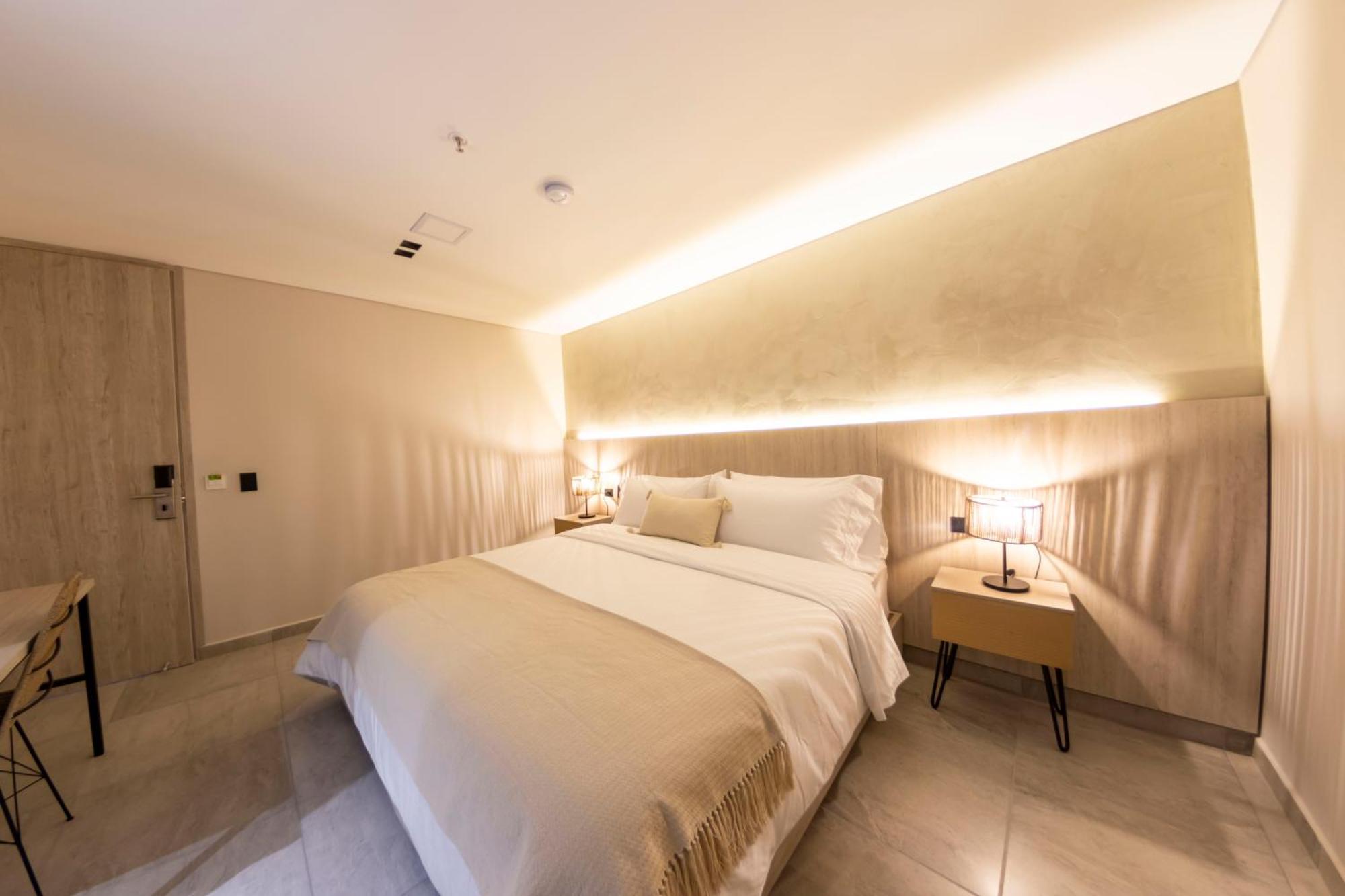 Sonata 44 Hotel Laureles Medellin Exterior photo