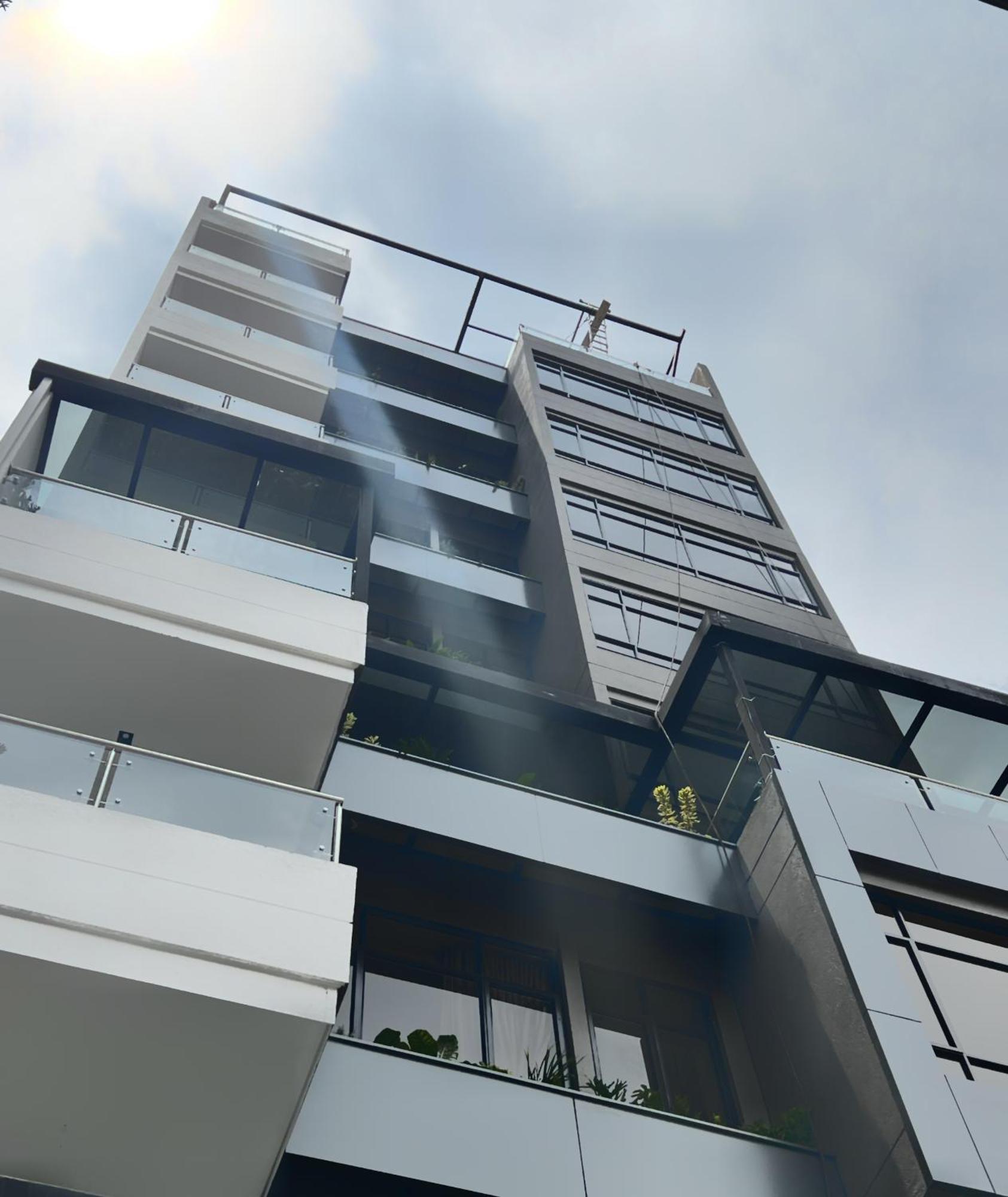 Sonata 44 Hotel Laureles Medellin Exterior photo