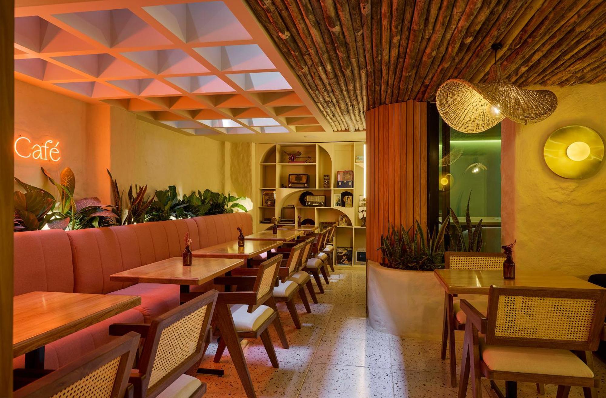 Sonata 44 Hotel Laureles Medellin Exterior photo