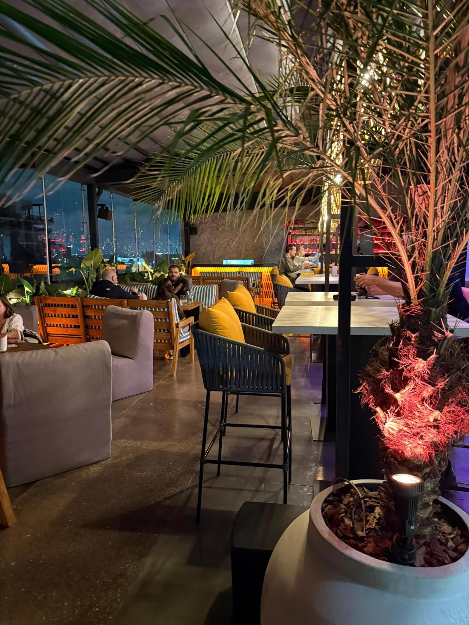 Sonata 44 Hotel Laureles Medellin Exterior photo